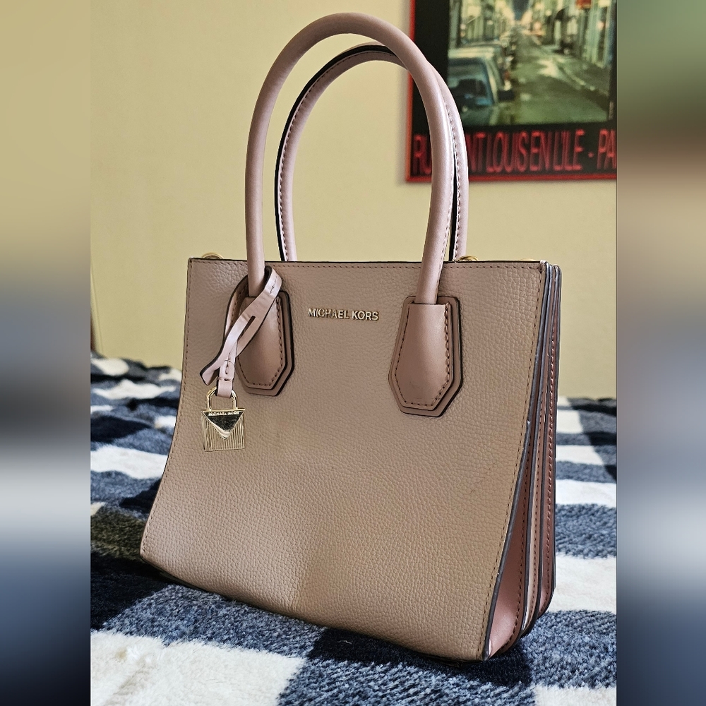 Michael Kors little dusty rose purse